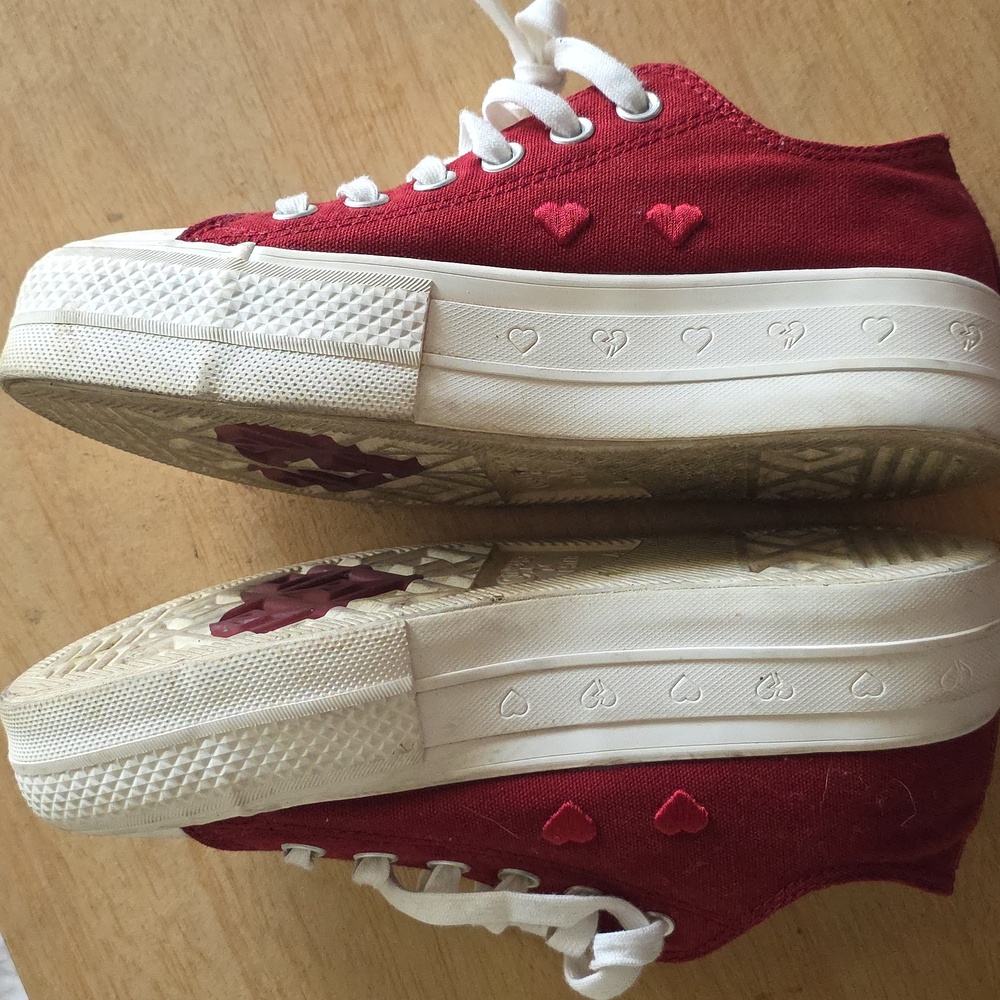 Converse Chuck Taylor All Star “Love Fearlessly” Low Top Platform - Red - Picture 6 of 6